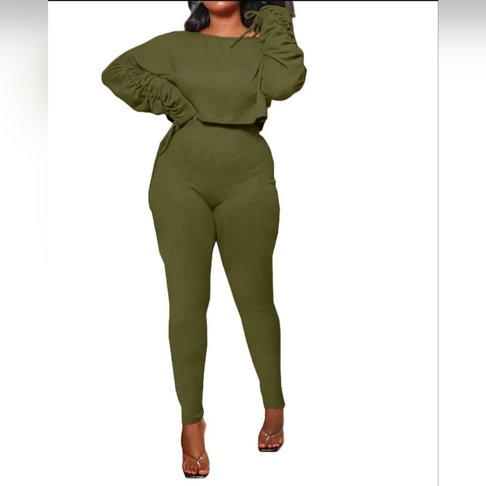 Showa Set Olive Ribbed Women's NWT